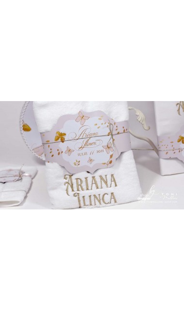 Trusou botez personalizat si brodat cu fluturi roz albi sau gold 13